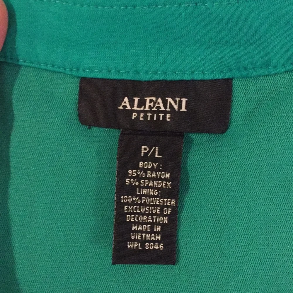 ALFANI Petite sleeves flower green bubble top - Picture 5 of 5